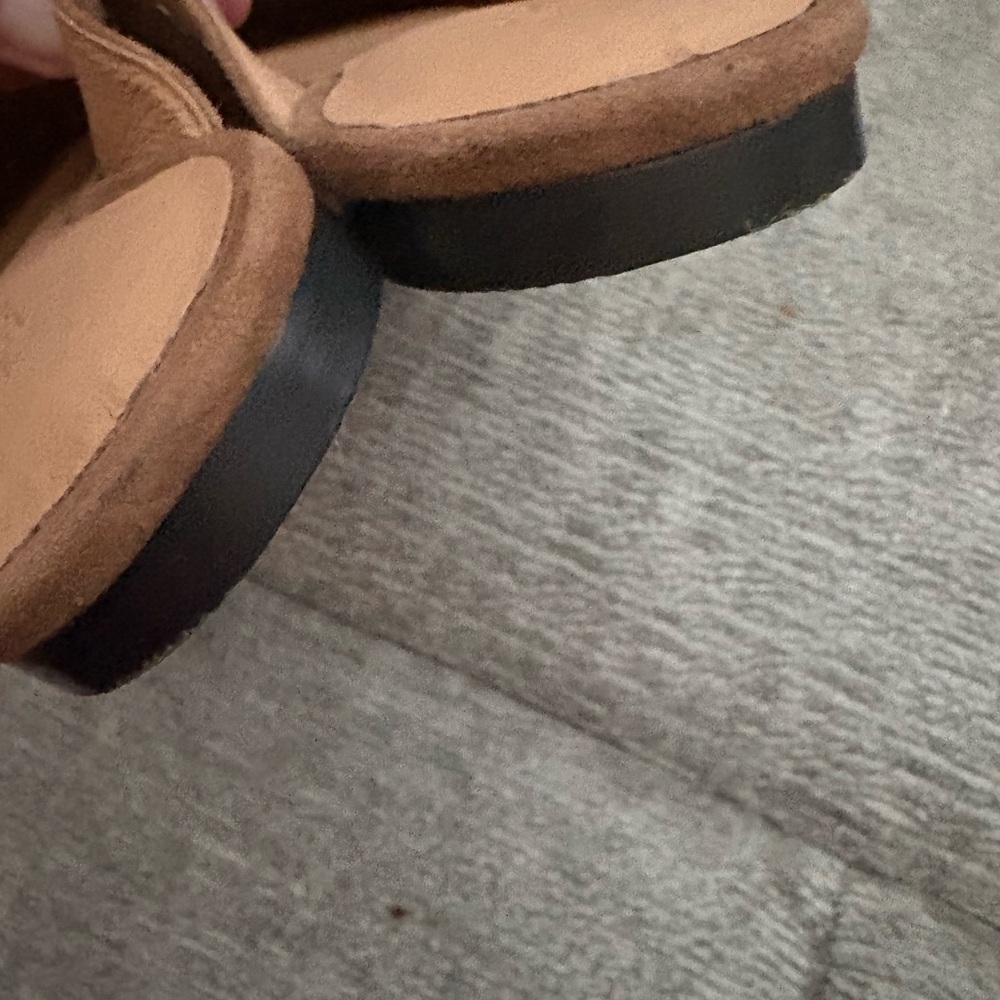 GUC suede Mary Jane flats. Madewell size 7. Final Price - Picture 6 of 10